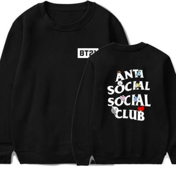 Tops - 🎁🆕️ BT 21 Sweatshirt Sz Large